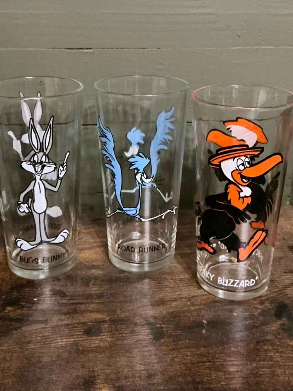 1973 Pepsi Warner Bros Looney Tunes Vintage set collector glasses 16 oz Soda